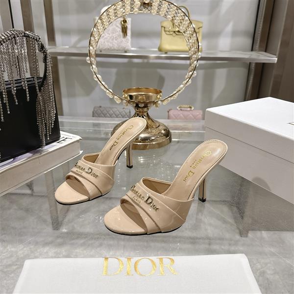 20251128184321273 250